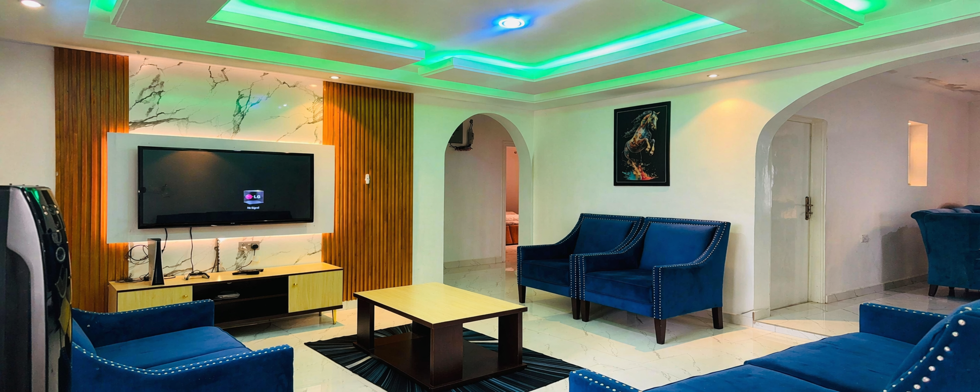 CNT Luxury Apartments